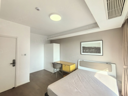 合租·大悦澜庭 5居室 南卧