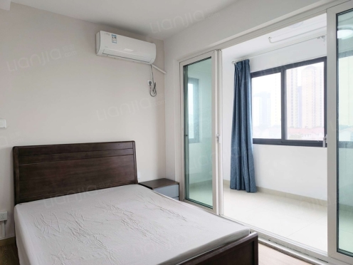 合租·阳光水榭 5居室 西卧