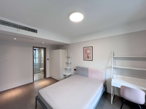 合租·悦云庭 5居室 南卧