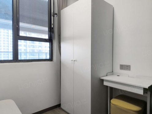 合租·中交春映东吴 4居室 北卧