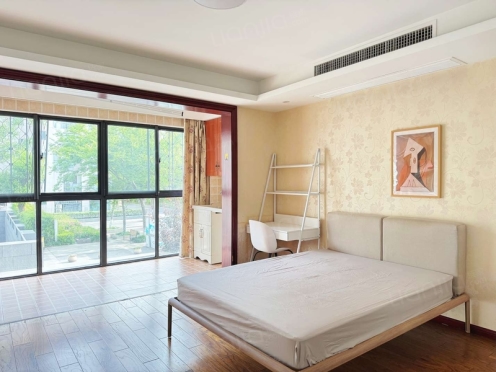 合租·荣域花园 5居室 南卧