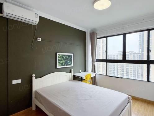 合租·建发中泱天成 4居室 南卧