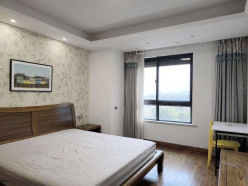 合租·亨通长安府 5居室 南卧