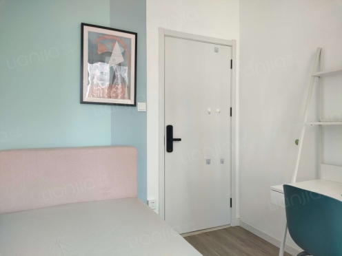 合租·万业湖墅金典 5居室 北卧