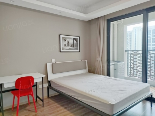 合租·华润置地悦景湾 5居室 南卧