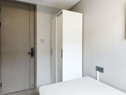 合租·大悦澜庭 5居室 北卧