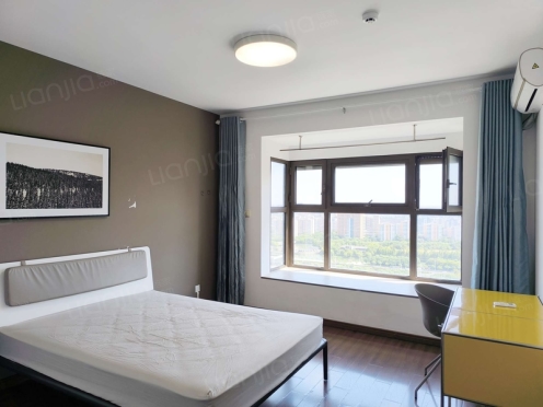 合租·华润凯旋名邸 5居室 南卧