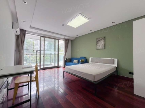 合租·湖左岸 4居室 南卧