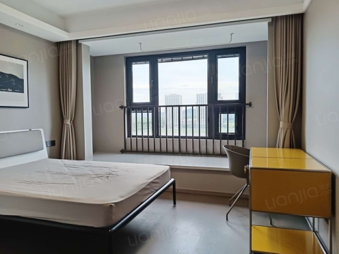 合租·大悦澜庭 5居室 南卧