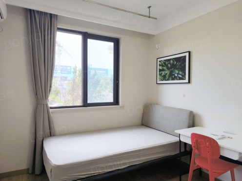 合租·绿地枫和九里 4居室 北卧