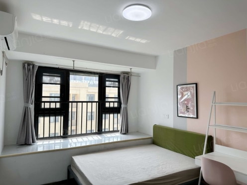 合租·润元铭著雅苑 5居室 南卧