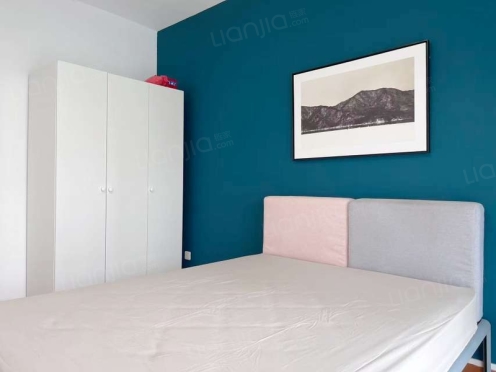 合租·加城湖滨公寓 4居室 南卧