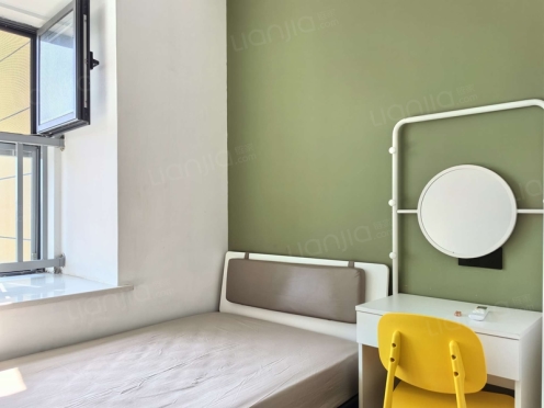 合租·金秋花园 4居室 南卧