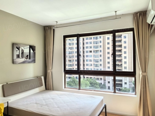 合租·天城花园 5居室 南卧