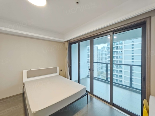 合租·滨河四季云庭 5居室 南卧