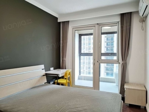 合租·九龙仓碧堤雅苑 5居室 南卧