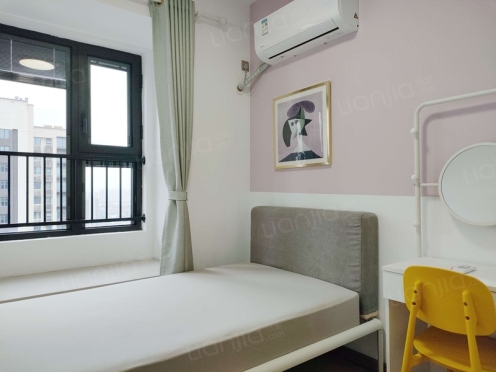 合租·湖西星辰 4居室 南卧