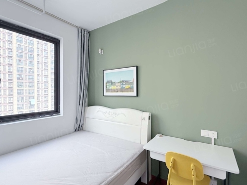 合租·观天下花苑 3居室 北卧