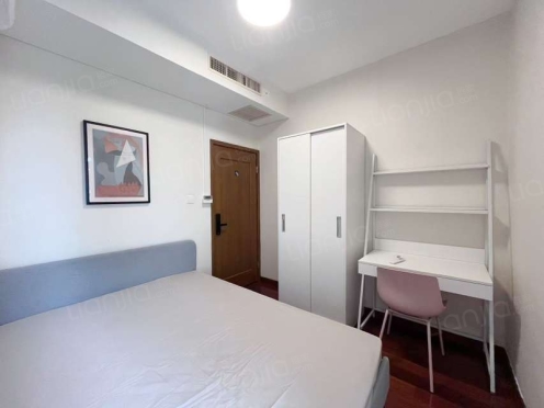 合租·四季新家园 4居室 东卧