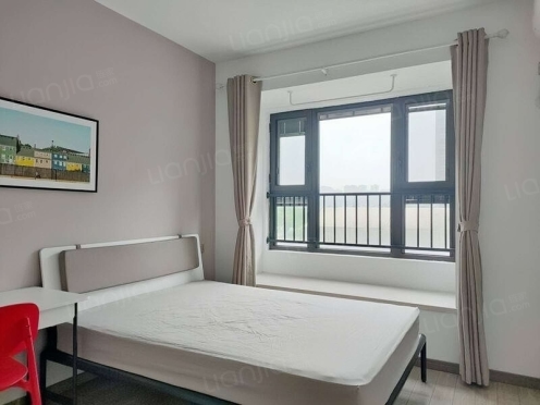 合租·湖西星辰 4居室 南卧