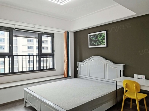 合租·湖西映月 5居室 南卧