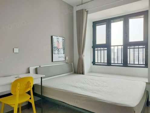 合租·湖西星辰 4居室 南卧