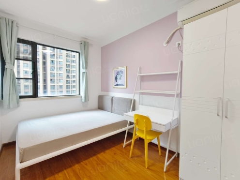 合租·平安光谷春天 4居室 北卧