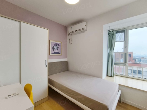 合租·万科魅力之城南区 4居室 东南卧