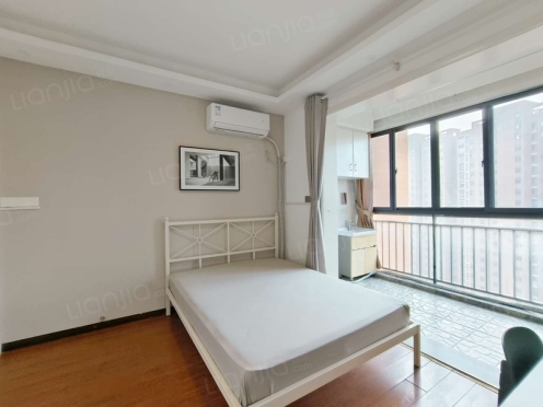 合租·水晶郦都 4居室 南卧