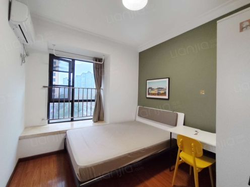 合租·平安光谷春天 4居室 北卧