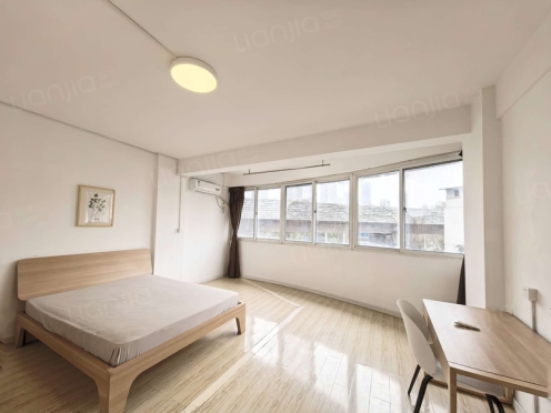 合租·特一号小区 5居室 西卧