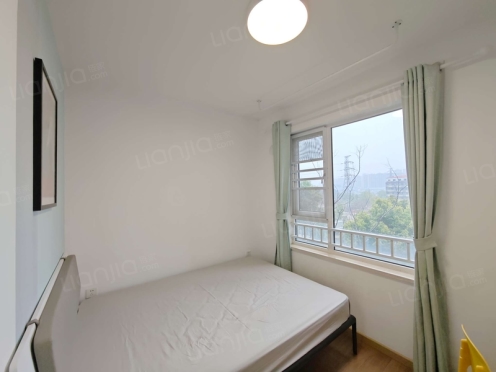 合租·万科汉阳国际A区 4居室 北卧