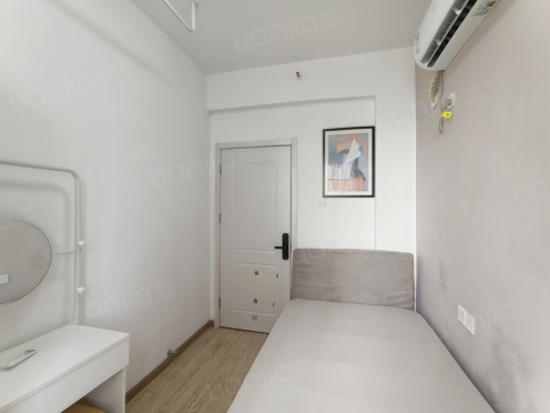 合租·新城丽景B区 4居室 东卧