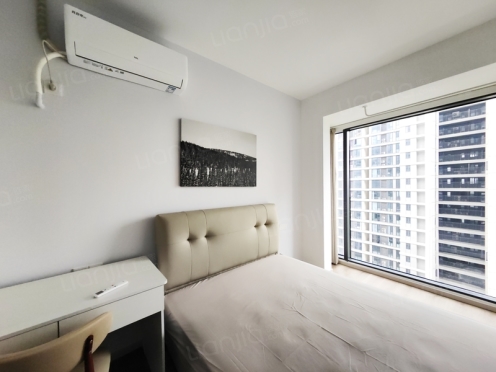 合租·融创临江府 4居室 东南卧