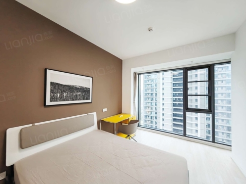 合租·融创临江府 4居室 南卧