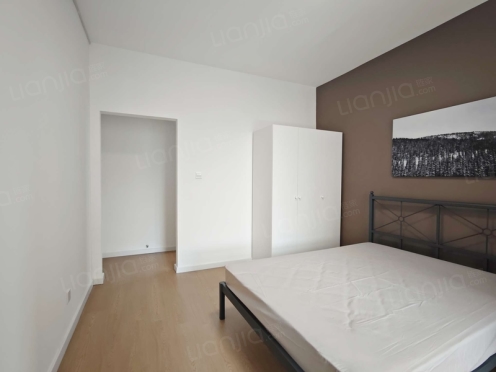 合租·新城丽景B区 4居室 南卧