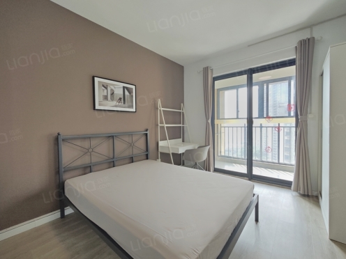 合租·星海虹城四期鸿玺御园 4居室 南卧