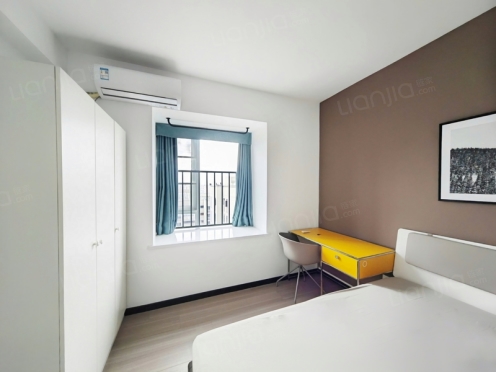 合租·雅澜苑 5居室 西南卧