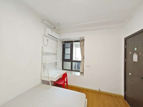 合租·人信汇四期天誉 3居室 南卧