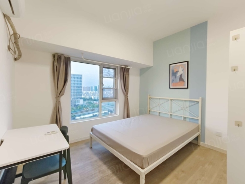 合租·水晶郦都 5居室 北卧