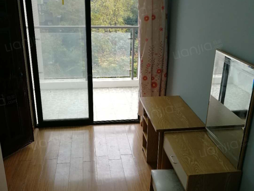 合租·金辉悦府 3居室 东南卧
