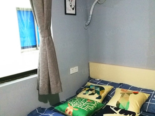 独栋·米多公寓 十梓街店 单室套可砍价，押一付一，乐桥三元坊地铁口房附近，可拎包入住 开间