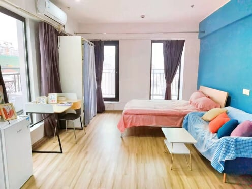 独栋·龙湖冠寓 东湖京华店 精装平价可短租一居室 1室1厅