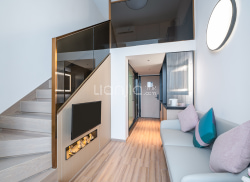 独栋·城家公寓 城家高级公寓东莞松山湖科学城店 免费阅读办公区，免费健身房，复式落地窗 1室1厅_滨湖万科里租房