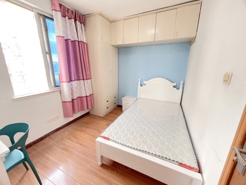 合租·公交一村 5居室 北卧