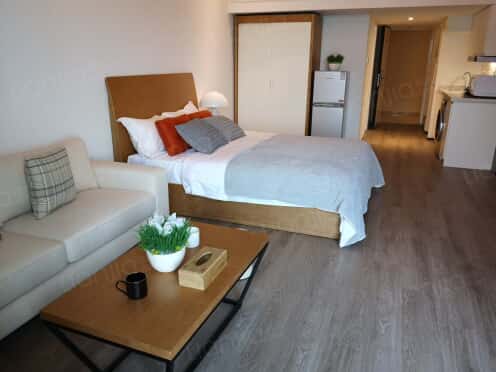 独栋·城家公寓 昆山光明路地铁站店 LOFT超大空间！楼上可当卧室或收纳室！落地大窗！独厨独卫！ 1室1厅