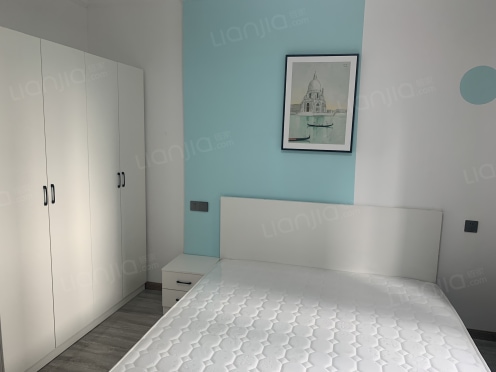 合租·鹏程添地汇 5居室 南卧