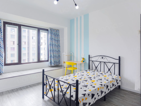 合租·龙湖狮山原著 5居室 南卧