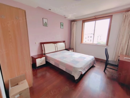 合租·金色家园 4居室 南卧