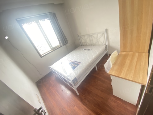 合租·棕榈花园 5居室 南卧